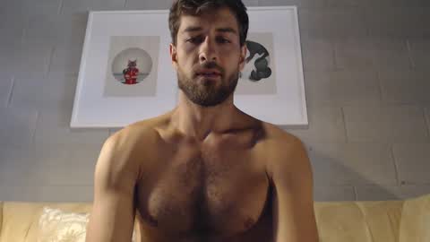 Snapshot of yoooups chatting on 10-31-25, 08:54 Yoooups online show from 10-31-25, 08:54