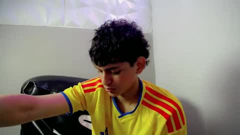 Snapshot of yosepp_cum chatting on 04-22-26, 04:15 YOSEP online show from 04-22-26, 04:15