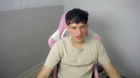 Snapshot of yosepp_cum chatting on 05-12-26, 01:19 YOSEP online show from 05-12-26, 01:19