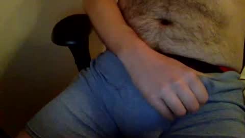 yoshiikneels online show from 12-26-24, 06:43