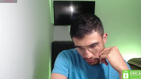 yoshy_man online show from 04-29-26, 03:21