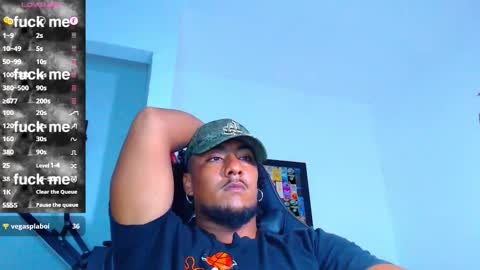 Enzo online show from 11-25-25, 04:23