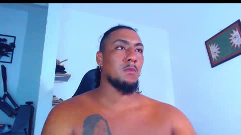 Enzo online show from 11-28-25, 02:58