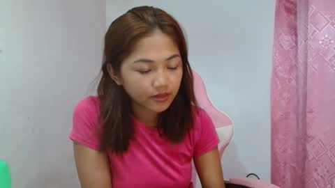 Snapshot of yosufloversweet chatting on 02-13-26, 03:52 fin online show from 02-13-26, 03:52