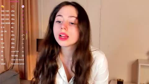 Elizabeth brunette -- Darline blonde  online show from 09-16-25, 09:10