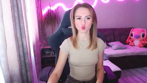 Bella online show from 11-27-25, 07:43