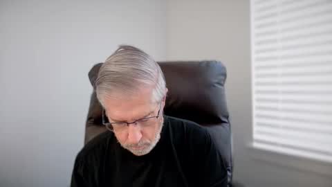 Colorado Guy Straight online show from 11-07-25, 09:48