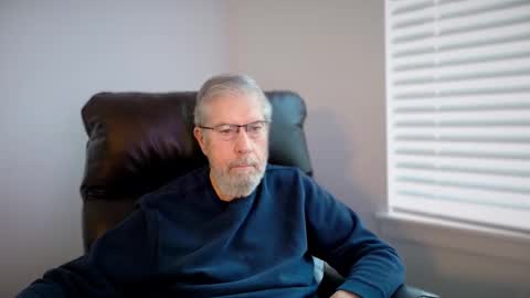 Colorado Guy Straight online show from 11-13-25, 02:49