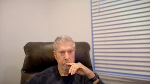 Colorado Guy Straight online show from 11-30-25, 01:59