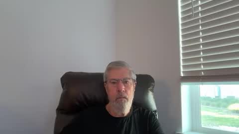 Colorado Guy Straight online show from 06-04-26, 12:22
