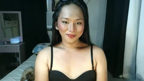 Snapshot of yougot_yanie chatting on 11-04-25, 03:27 Yanie online show from 11-04-25, 03:27