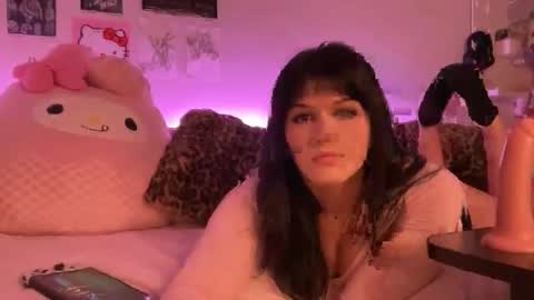 Snapshot of youlovelucyyy chatting on 05-09-26, 05:12 lucy online show from 05-09-26, 05:12