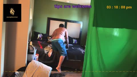 Snapshot of younblaccman6969 chatting on 12-02-24, 09:17 younblaccman6969 online show from 12-02-24, 09:17