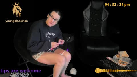 Snapshot of younblaccman6969 chatting on 01-09-25, 10:31 younblaccman6969 online show from 01-09-25, 10:31