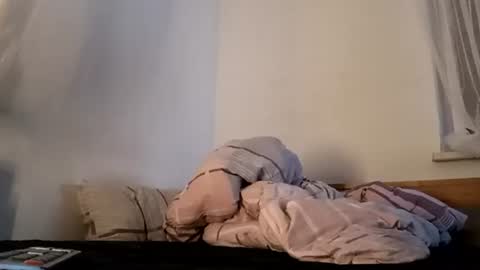 younh23wood online show from 07-08-26, 02:05