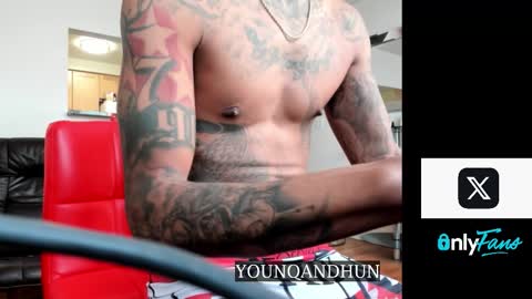 Snapshot of younqandhunq chatting on 01-15-26, 04:22 younqandhun online show from 01-15-26, 04:22