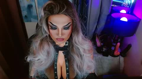Snapshot of your1truequeen chatting on 05-21-26, 02:46 QUEEN MADISON online show from 05-21-26, 02:46