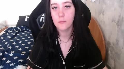 your_8a8y online show from 04-17-26, 05:21