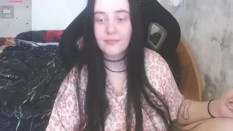your_8a8y online show from 06-25-26, 12:20