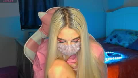 Snapshot of your___barbie chatting on 01-06-25, 11:42 Barbie online show from 01-06-25, 11:42