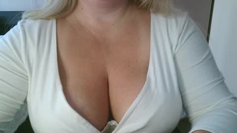 Snapshot of your__maria chatting on 02-23-26, 08:33 Maria Love online show from 02-23-26, 08:33