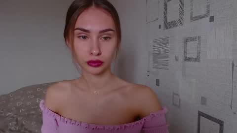 Amelia online show from 04-28-26, 07:57