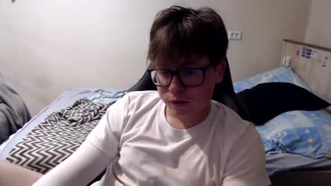 Max online show from 06-27-26, 04:45