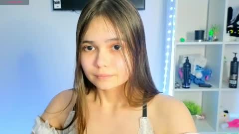 Snapshot of your_casual_vibes chatting on 06-06-26, 06:56 Julia Next stream online show from 06-06-26, 06:56