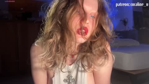 Snapshot of your_coraline_ chatting on 02-06-25, 06:13 your_coraline_ online show from 02-06-25, 06:13