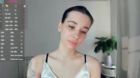Lina online show from 03-13-26, 10:44
