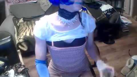 Snapshot of your_dog chatting on 12-04-24, 05:27 Taylor Tash online show from 12-04-24, 05:27