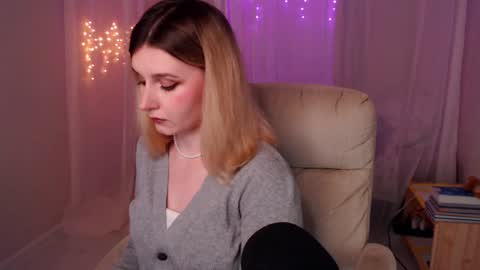 Snapshot of your_freya chatting on 01-18-25, 03:27 Freya online show from 01-18-25, 03:27