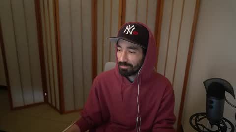 Snapshot of your_ice_cream chatting on 11-08-25, 04:07 Siebel. online show from 11-08-25, 04:07