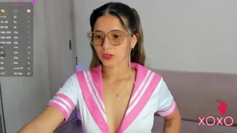 Lila  online show from 09-18-25, 07:16