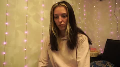 Snapshot of your_little_flexible_girl chatting on 04-07-26, 08:31 Meri online show from 04-07-26, 08:31