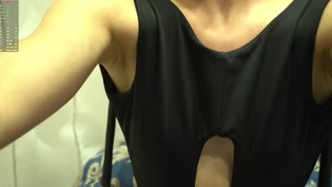 Snapshot of your_little_flexible_girl chatting on 05-20-26, 08:37 Meri online show from 05-20-26, 08:37