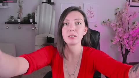 Snapshot of your_little_mom chatting on 12-22-24, 12:05 Viky online show from 12-22-24, 12:05