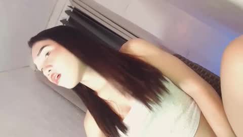 Snapshot of your_luckygirl88 chatting on 10-28-25, 12:47 your_luckygirl88 online show from 10-28-25, 12:47