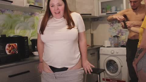 Daria and Lesia online show from 12-13-24, 12:17