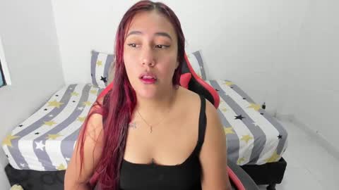 Snapshot of your_naughty_girl_x chatting on 01-12-25, 04:00 EMILY independent model online show from 01-12-25, 04:00