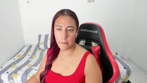 Snapshot of your_naughty_girl_x chatting on 01-14-25, 07:59 EMILY independent model online show from 01-14-25, 07:59