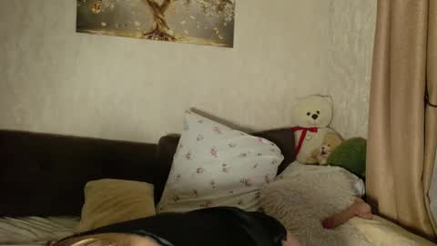 Anna online show from 11-10-25, 03:55