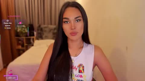 Miss Larah online show from 04-02-26, 01:03