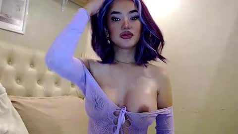 Snapshot of your_pov chatting on 04-25-26, 07:22 Lena online show from 04-25-26, 07:22