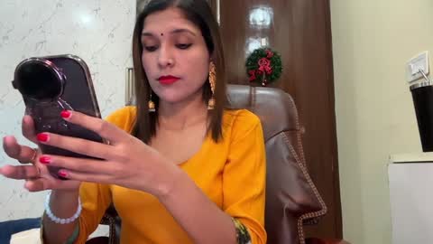 Snapshot of your_priya_77 chatting on 01-16-25, 10:53 sonam online show from 01-16-25, 10:53
