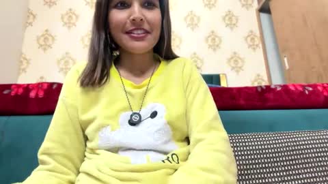 Snapshot of your_priya_77 chatting on 02-16-25, 05:26 sonam online show from 02-16-25, 05:26
