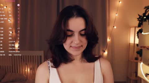 Snapshot of your_reward chatting on 01-27-25, 12:37 Luna online show from 01-27-25, 12:37