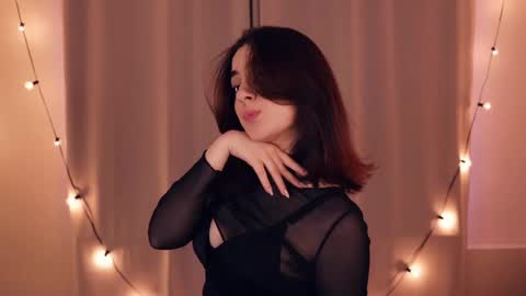 Snapshot of your_reward chatting on 02-19-25, 06:33 Luna online show from 02-19-25, 06:33