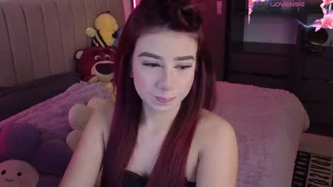 Snapshot of your_rosalie chatting on 08-08-26, 04:47 your_rosalie online show from 08-08-26, 04:47