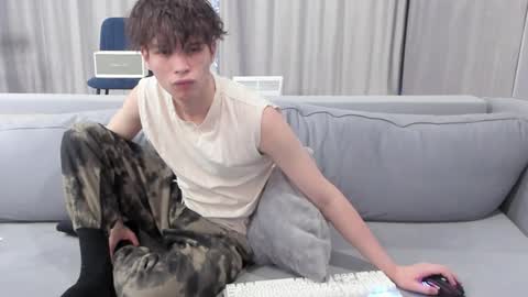 your_shy_guy online show from 01-21-25, 05:16